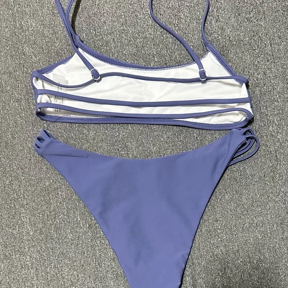 Bathing suit set - Picture 2 of 2